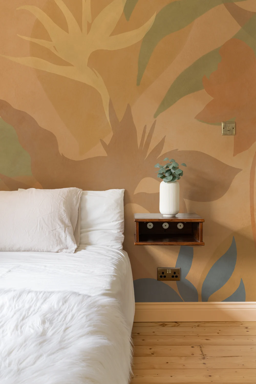 Papier peint panoramique de feuillage tropical abstrait orange