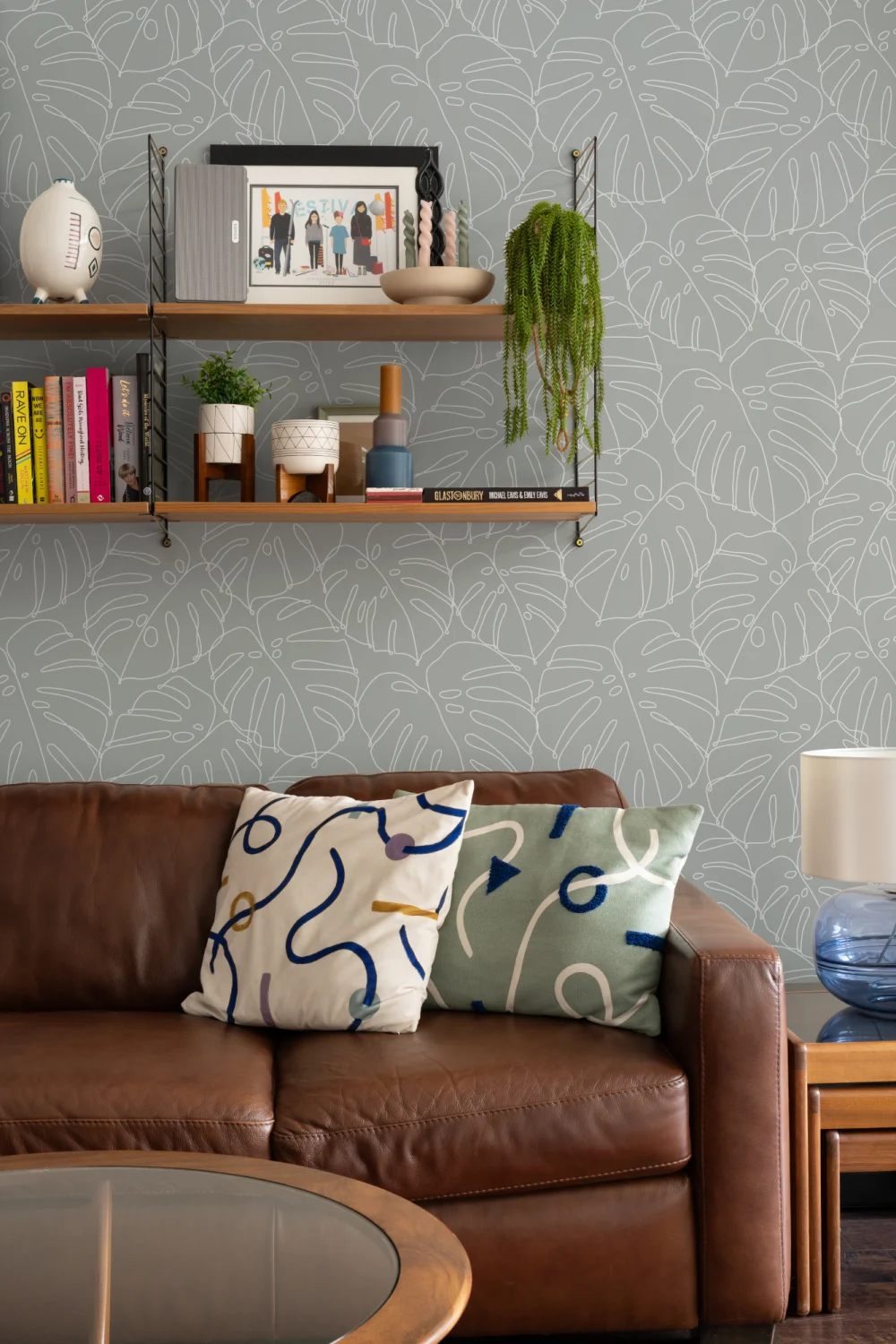 Green Monstera Leaf Line Drawing Repeat Pattern Wallpaper