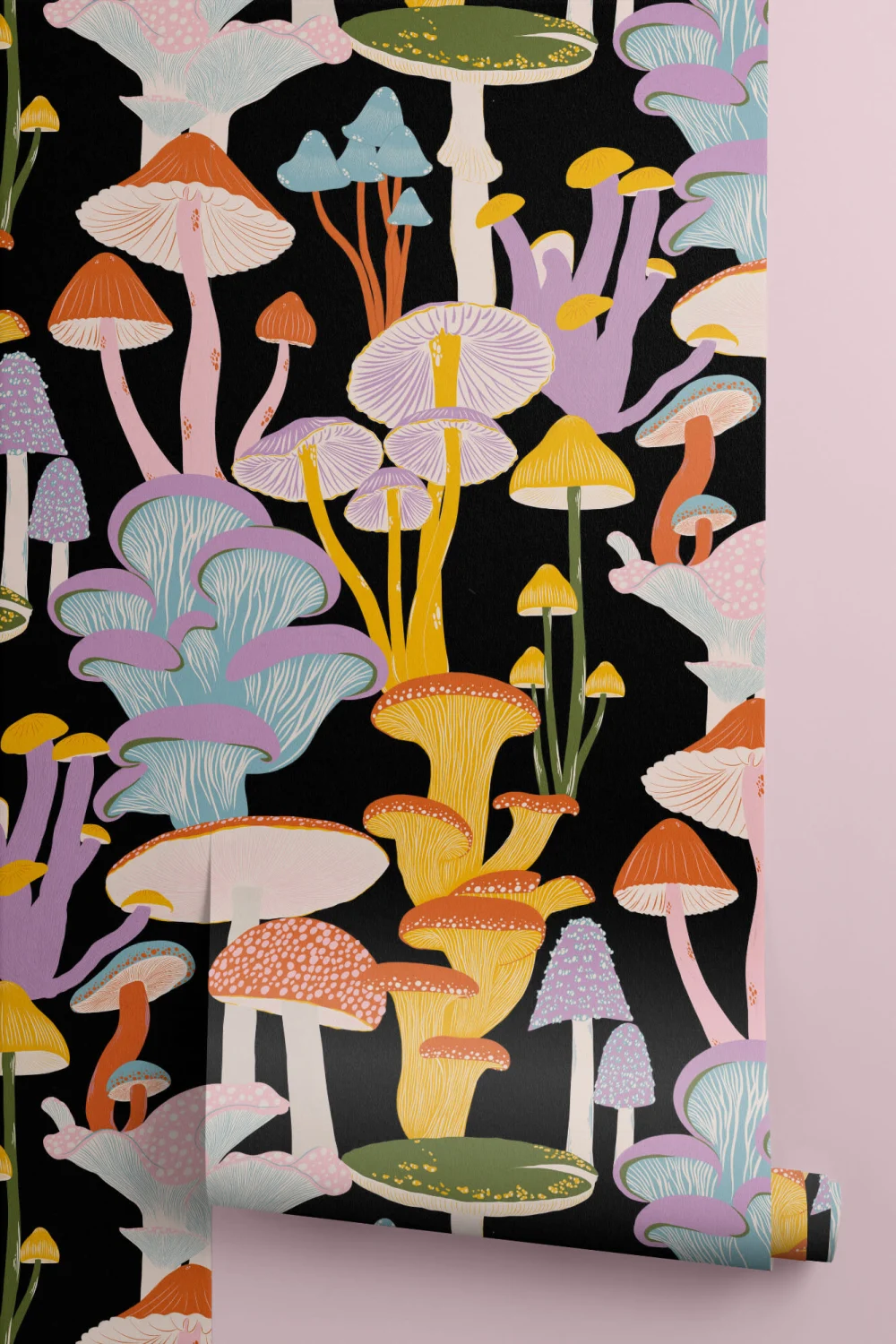 Carta da parati funghi colorati su sfondo nero