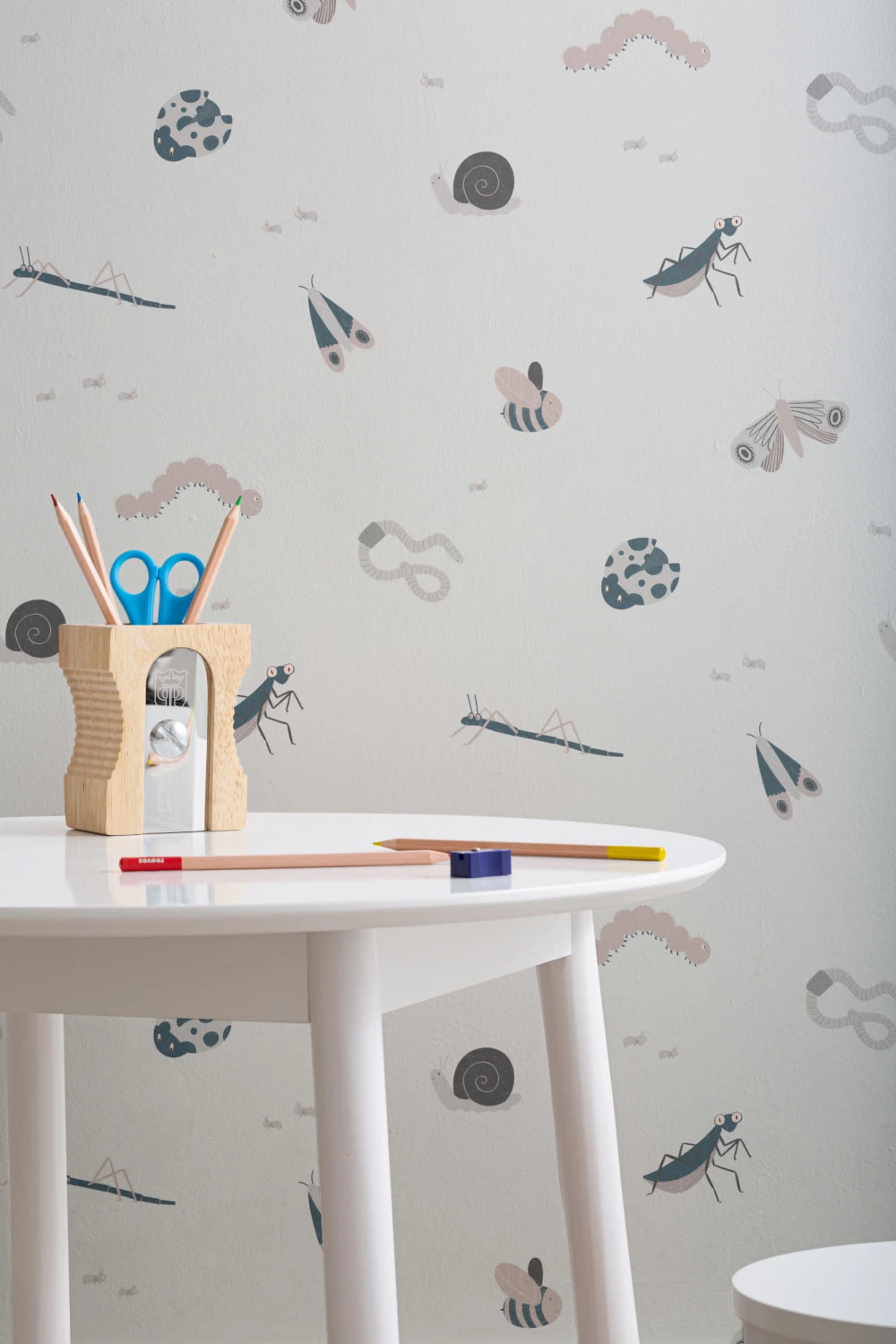 Kids Monochrome Bugs and Insects Repeat Pattern Wallpaper