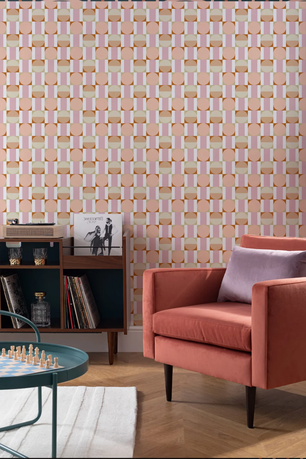 Geometrische Tapete in Rosa und Orange