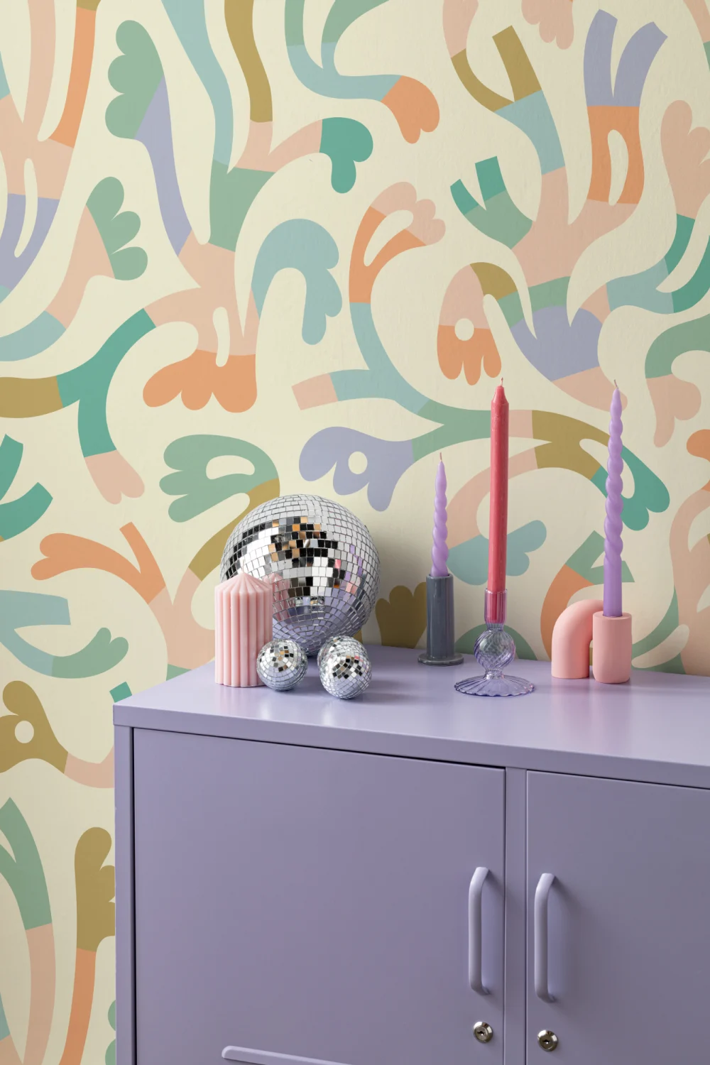Elizabeth Olwen Flowstate Pastel murale