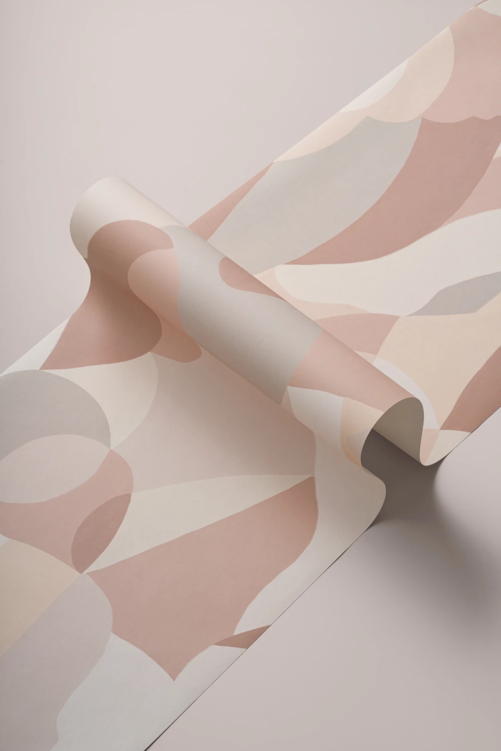 Abstrakt mural-tapeter i beige nyanser av kubistisk mänsklig form