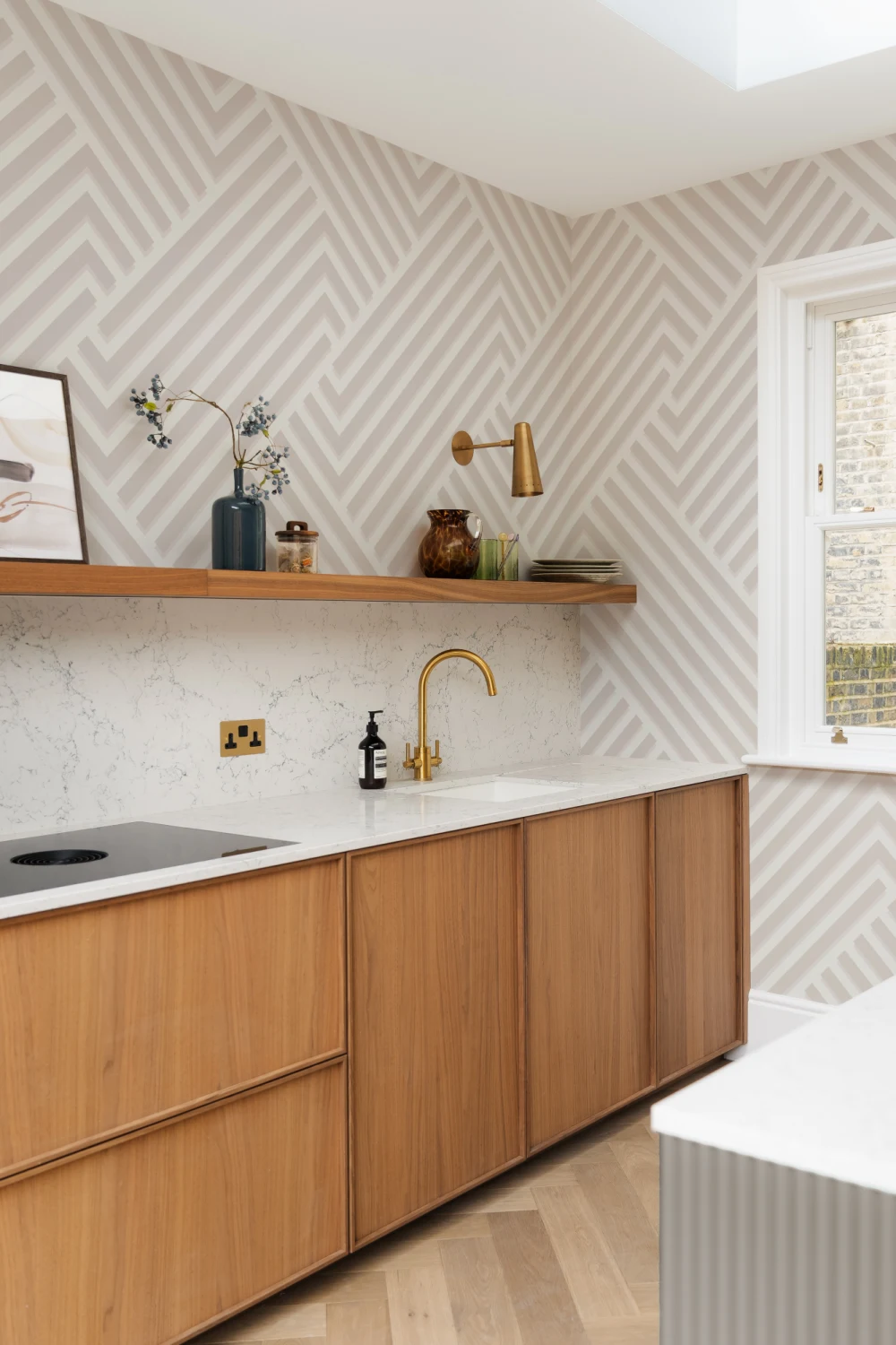 3D Geometric Stripes Wallpaper