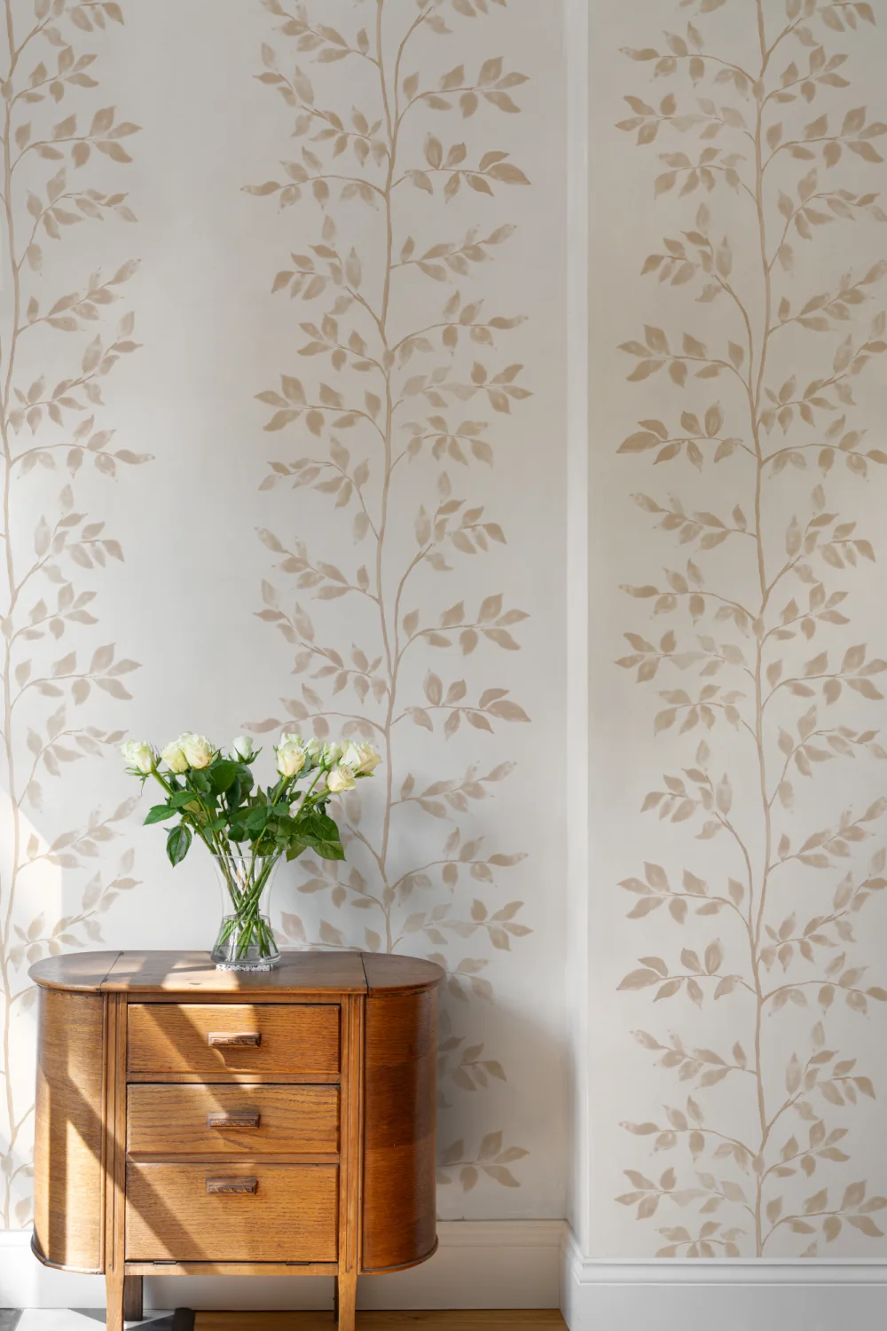 Neutral Leaf Botanical Design Mural For Serene Spaces