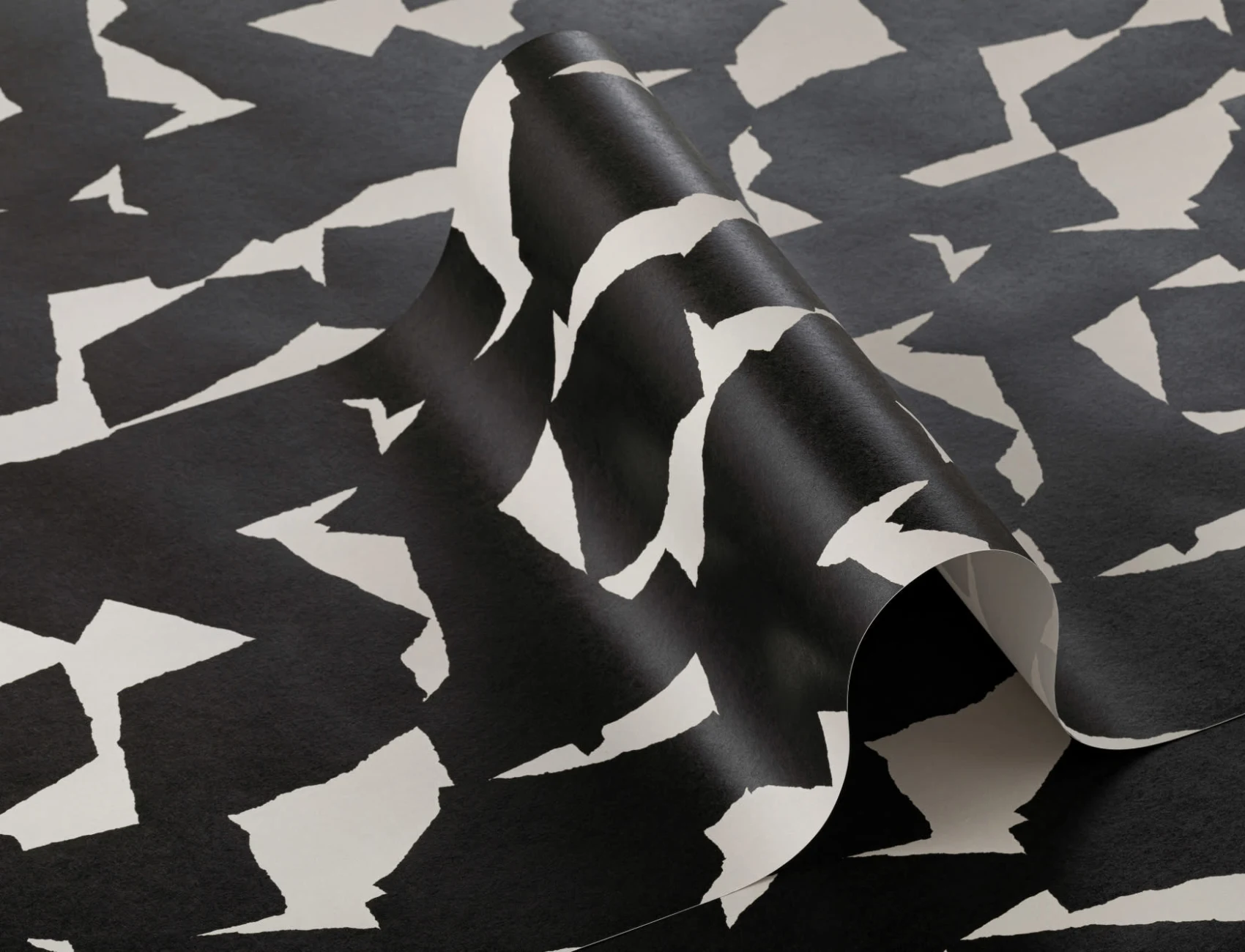 Black and White Graphic Abstract Repeat Pattern Wallpaper