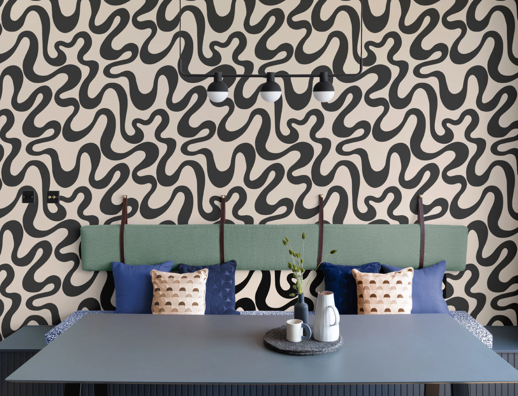 Papier peint noir audacieux à motif abstrait Vibe Design