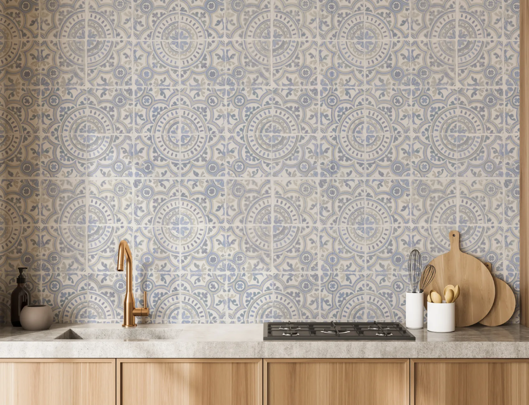 Mural de papel pintado azul que añade un toque mediterráneo