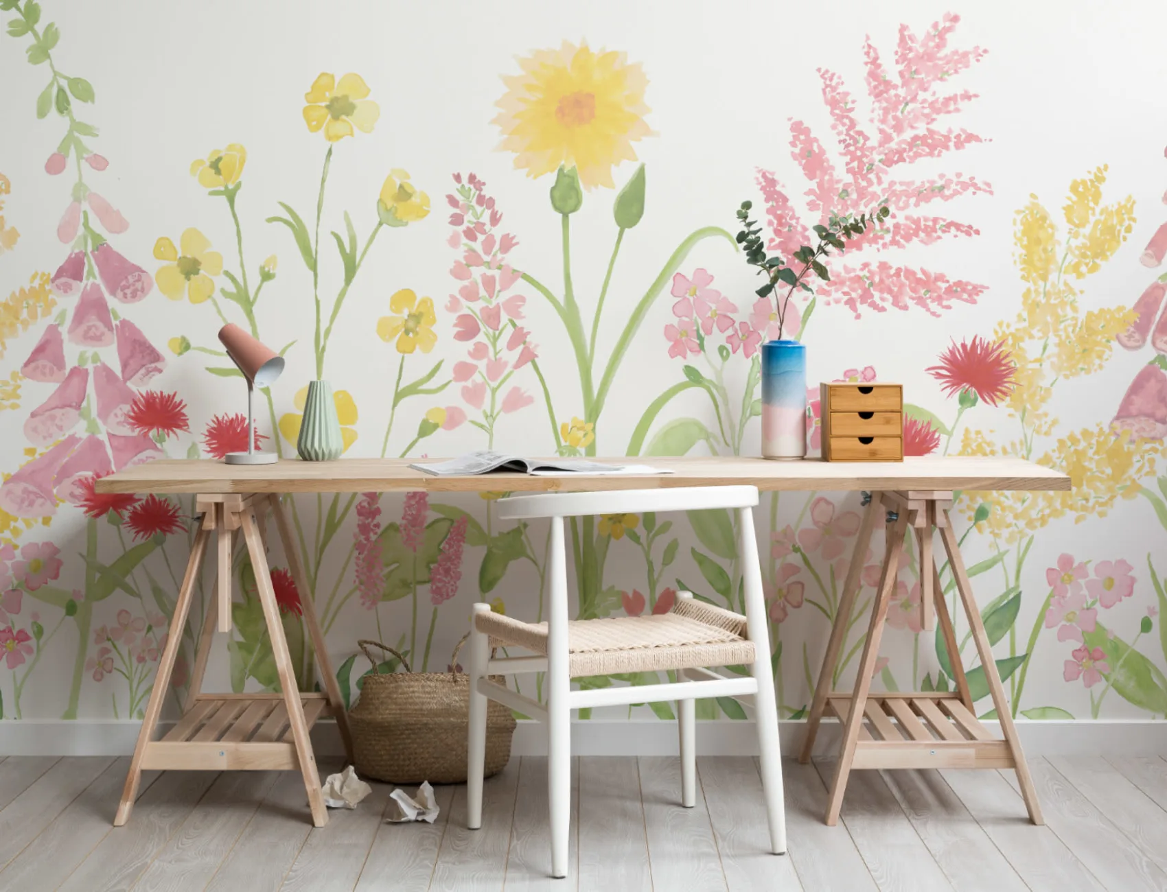 Roz luminos și verde acuarelă Wildflower Wallpaper Mural