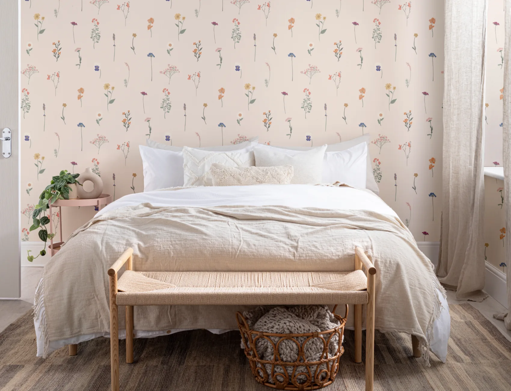 Papel Pintado Motivos de Flores Prensadas sobre Fondo Crema