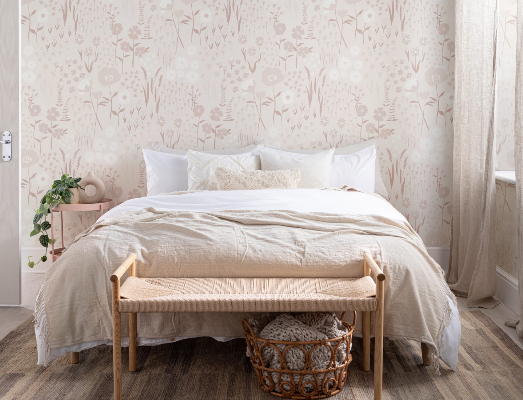 Natural Pink Botanical Flowers Repeat Pattern Wallpaper