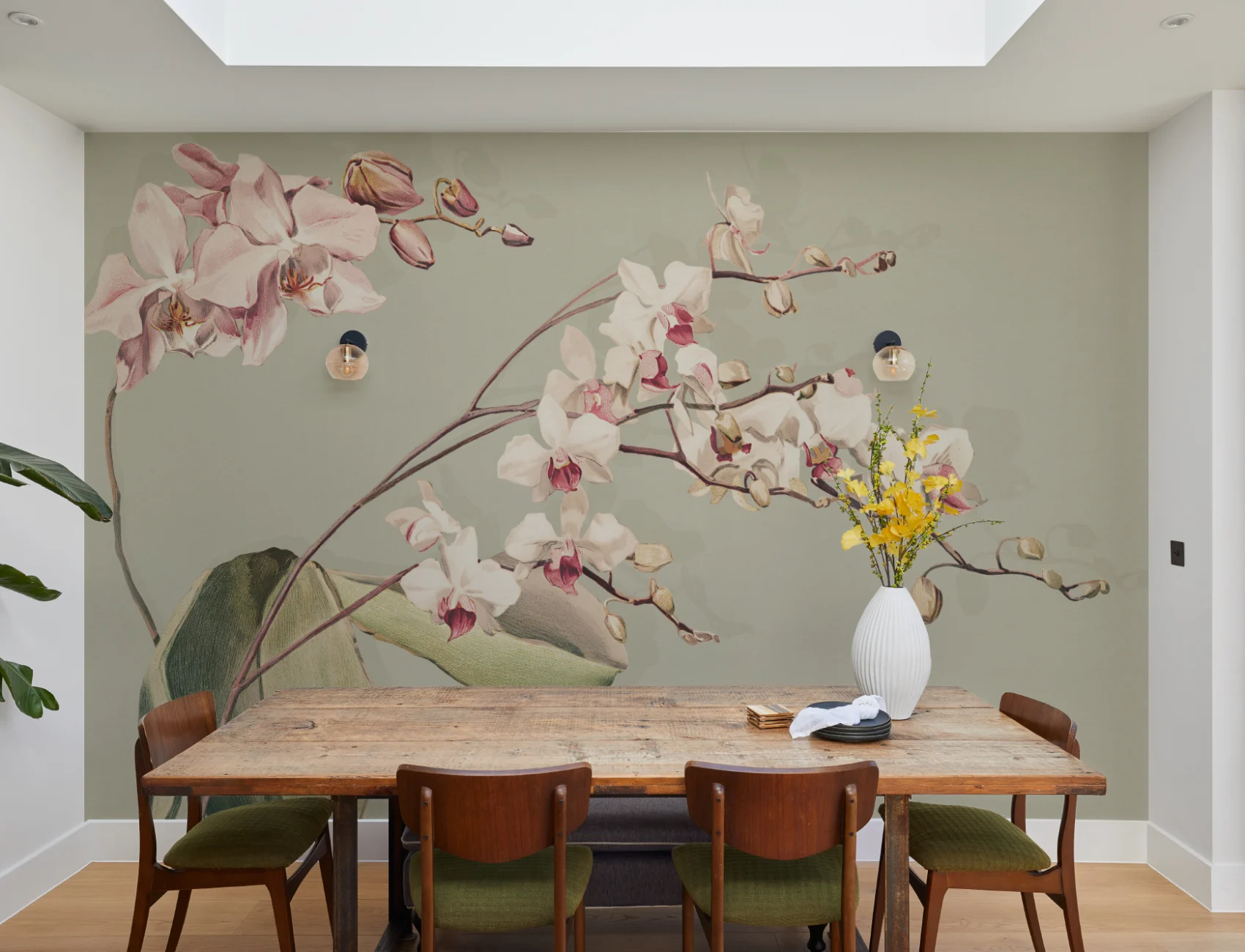 Green Botanical Elegance Floral Mural for Tranquil Spaces