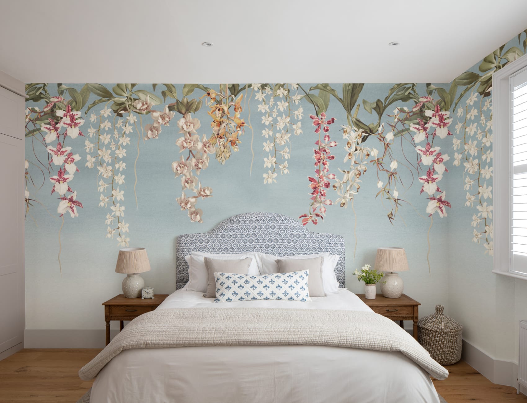 Multicolor Floral Elegance Mural for a Serene Atmosphere