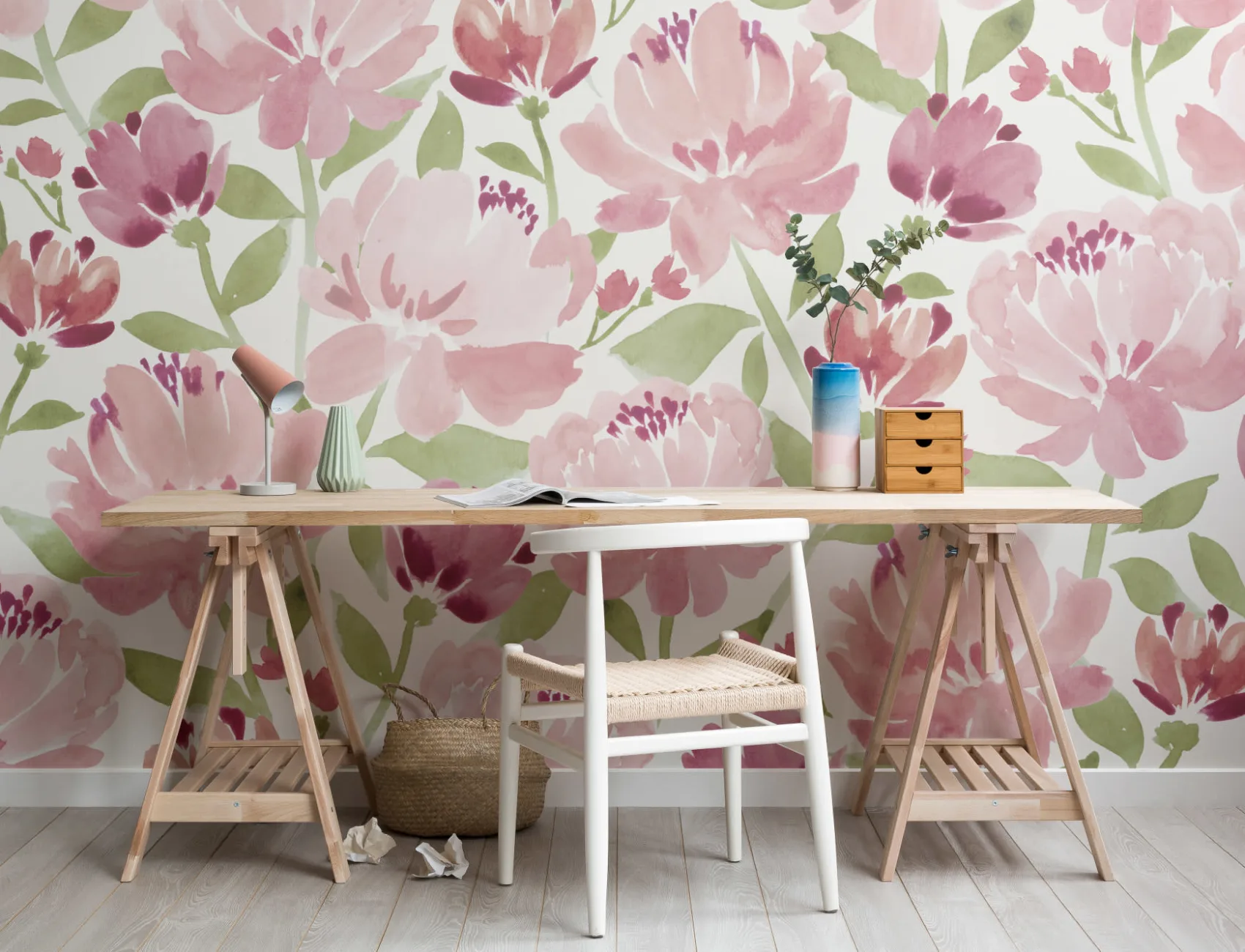 Roze aquarel pioenen muurschildering