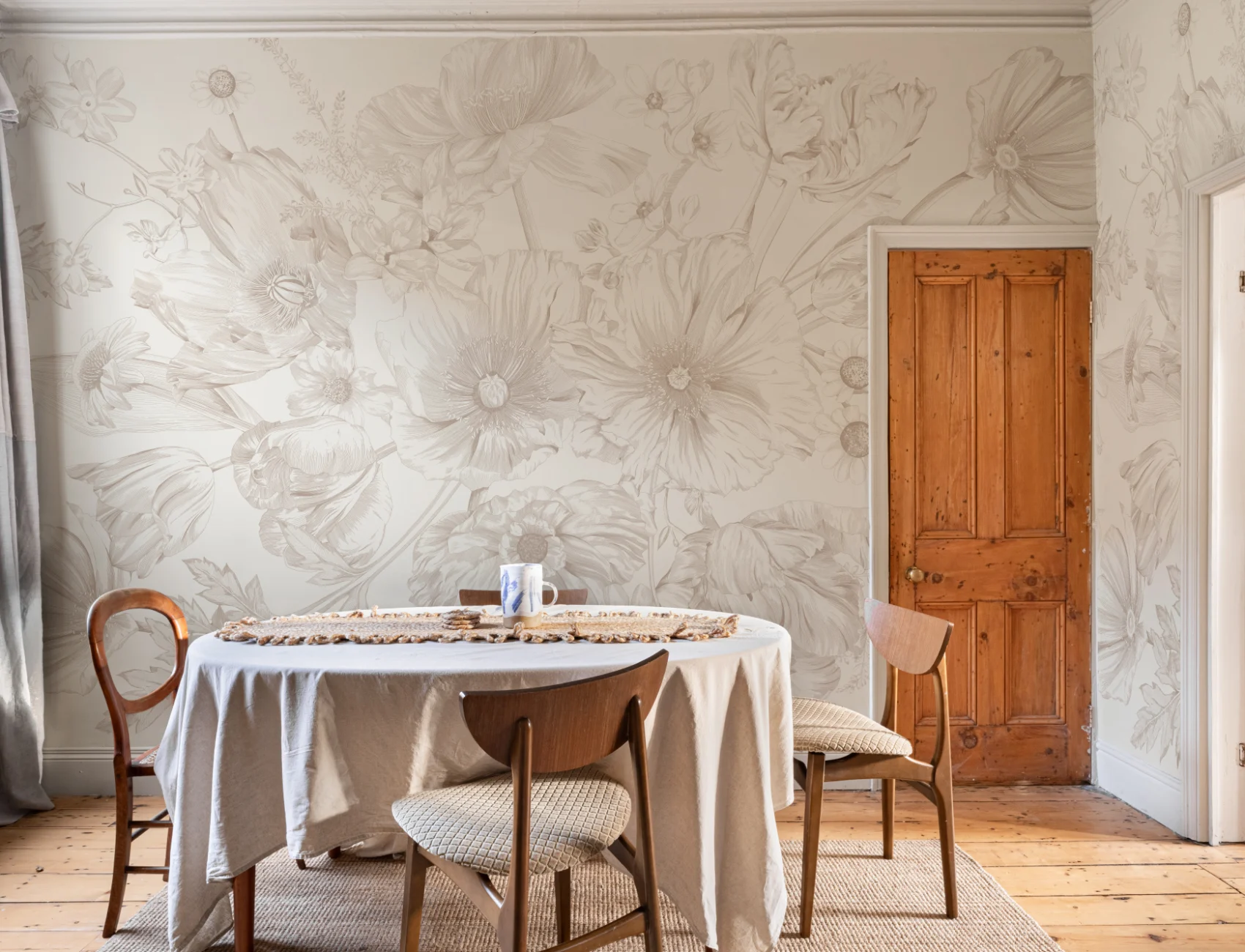 Beige illustreret fototapet med blomsterbuketter