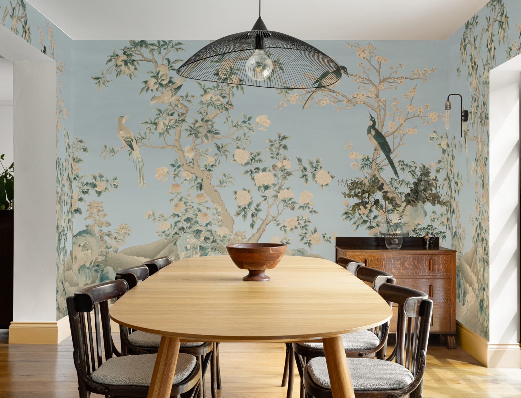 Blue Chinoiserie Vintage Garden Scene Mural