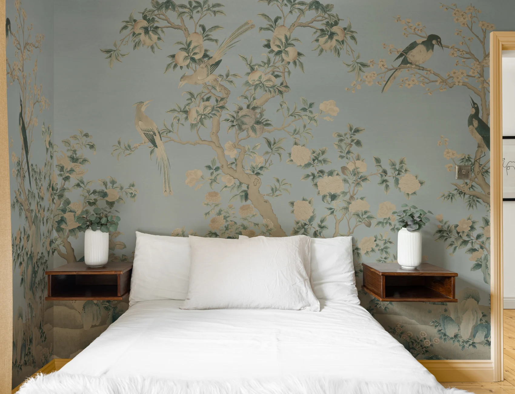 Blue Chinoiserie Vintage Garden Scene Mural
