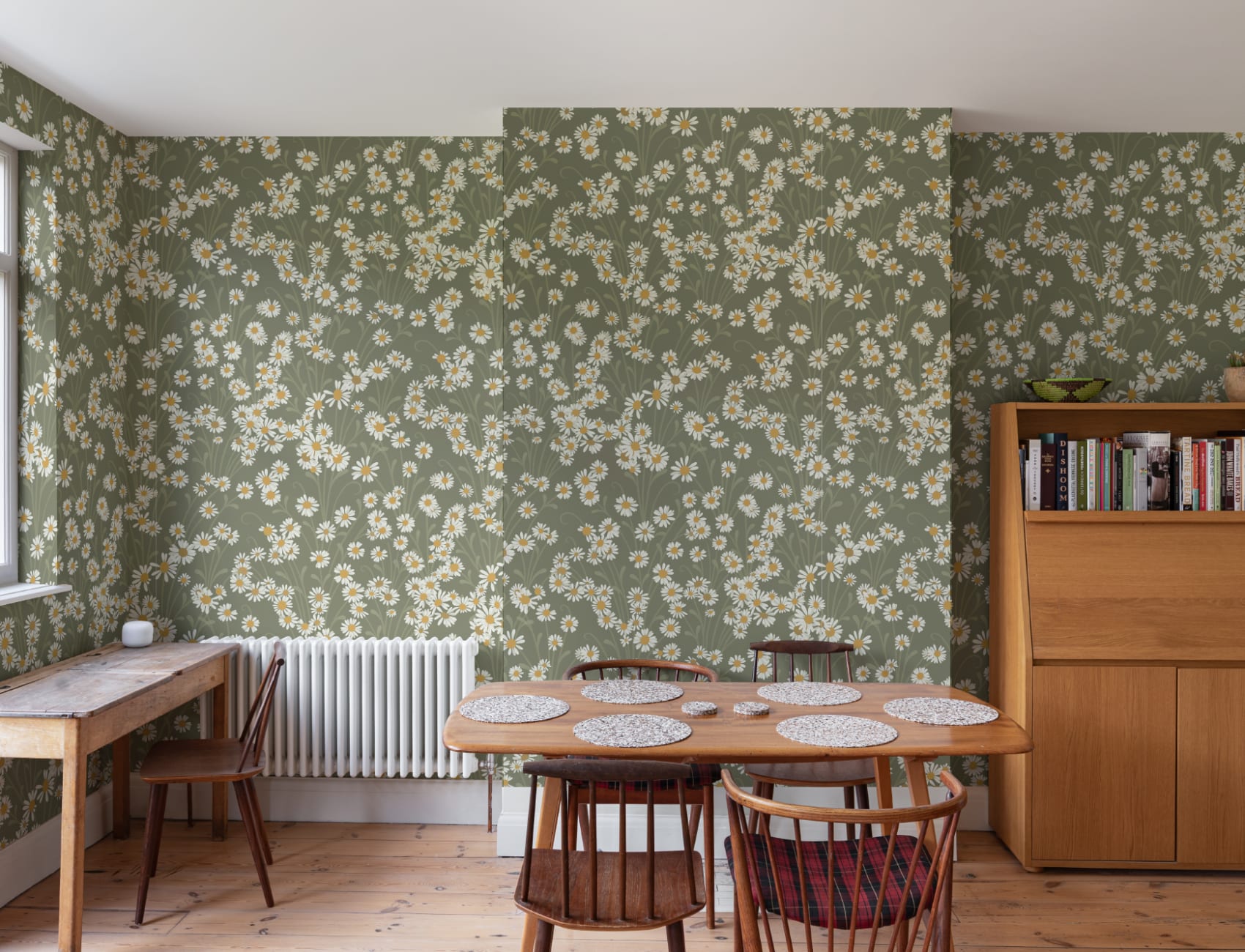 Green Vintage Floral Pattern Mural With Daisies Mural