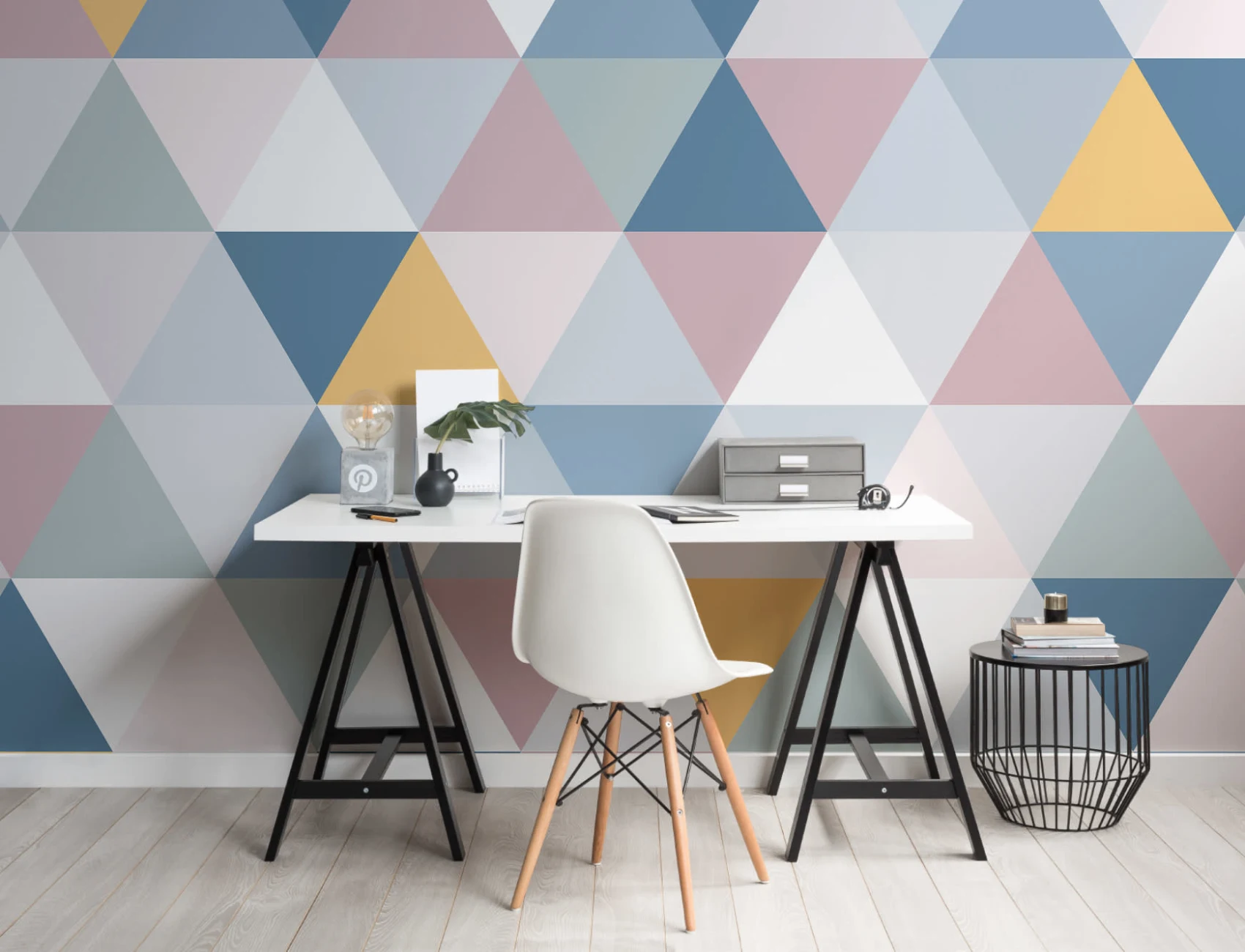 Kolorowa fototapeta z geometrycznym wzorem trójkąta