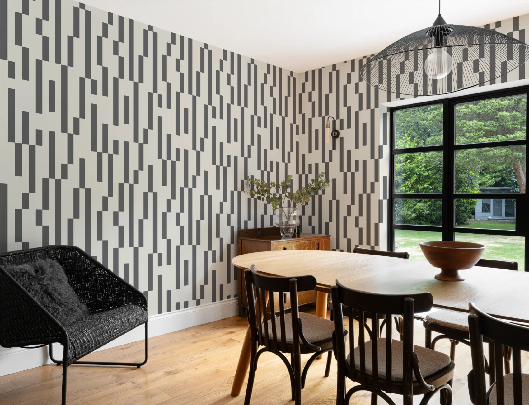 Black and White Modern Bauhaus Geometric Repeat Pattern Wallpaper