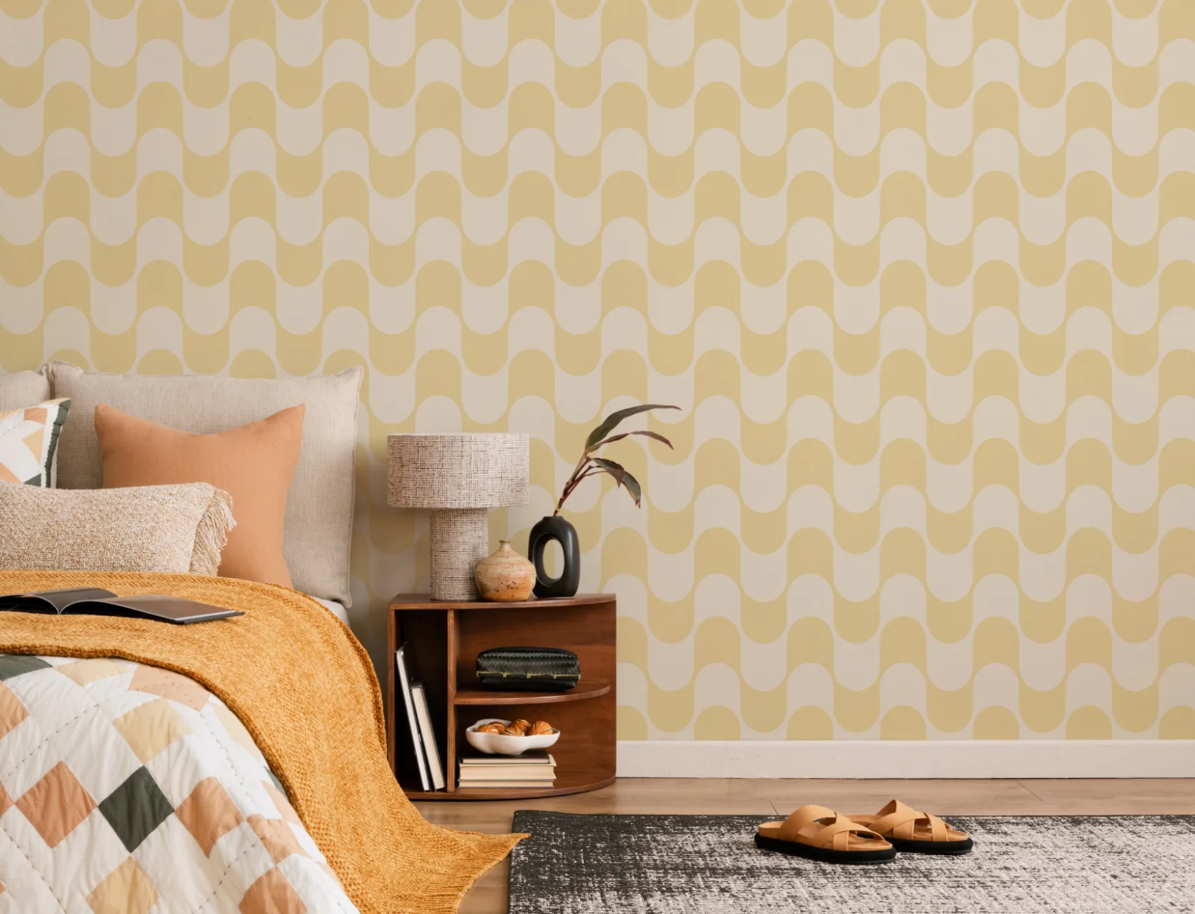 Yellow Retro Wavy Striped Wallpaper