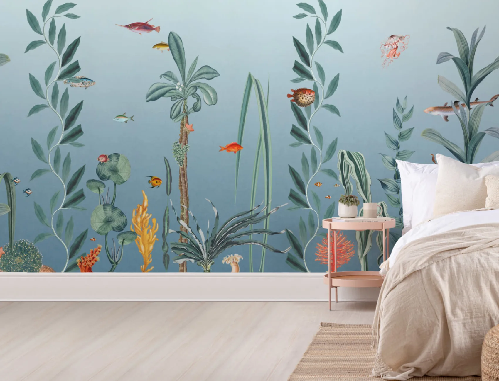 Mural subaquático de peixes azuis e algas marinhas