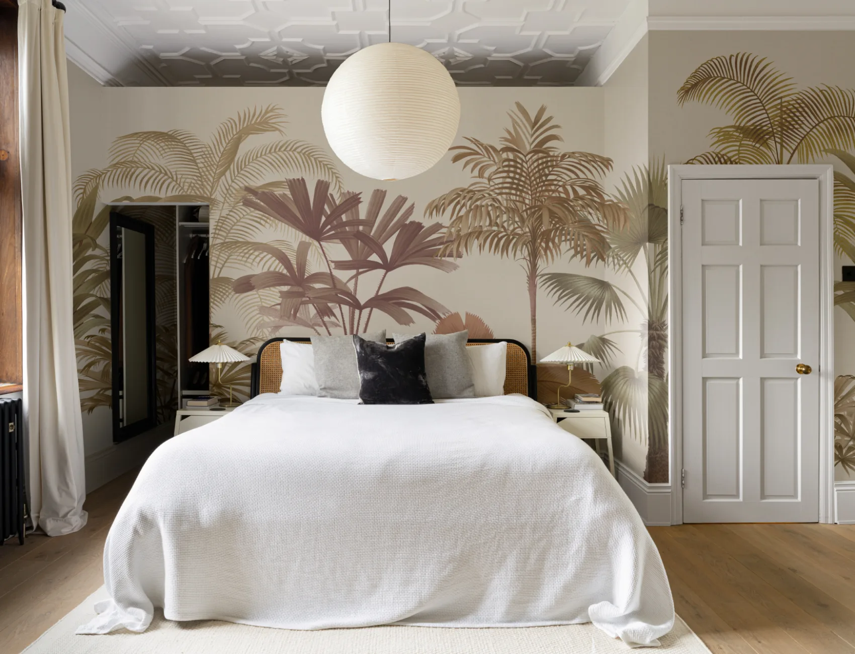 Lämmin Neutrals trooppinen Palm Tree kuvatapetti