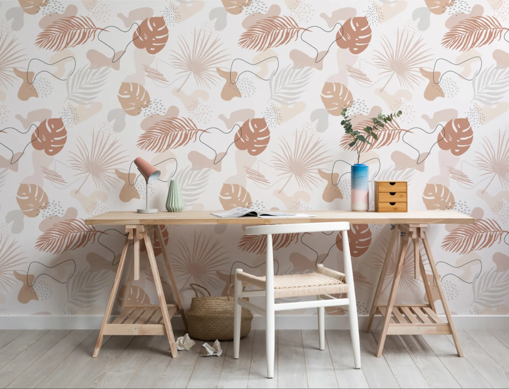 Mural de papel de parede com padrão de colagem de folhas tropicais de cores neutras