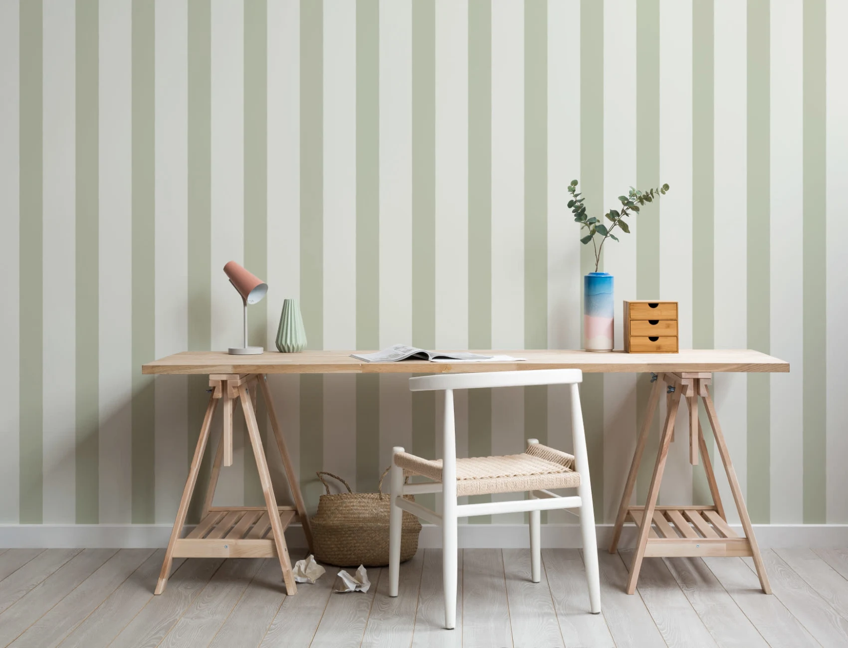Papier Peint Panoramique Rayures Verticales en Vert Menthe et Crème