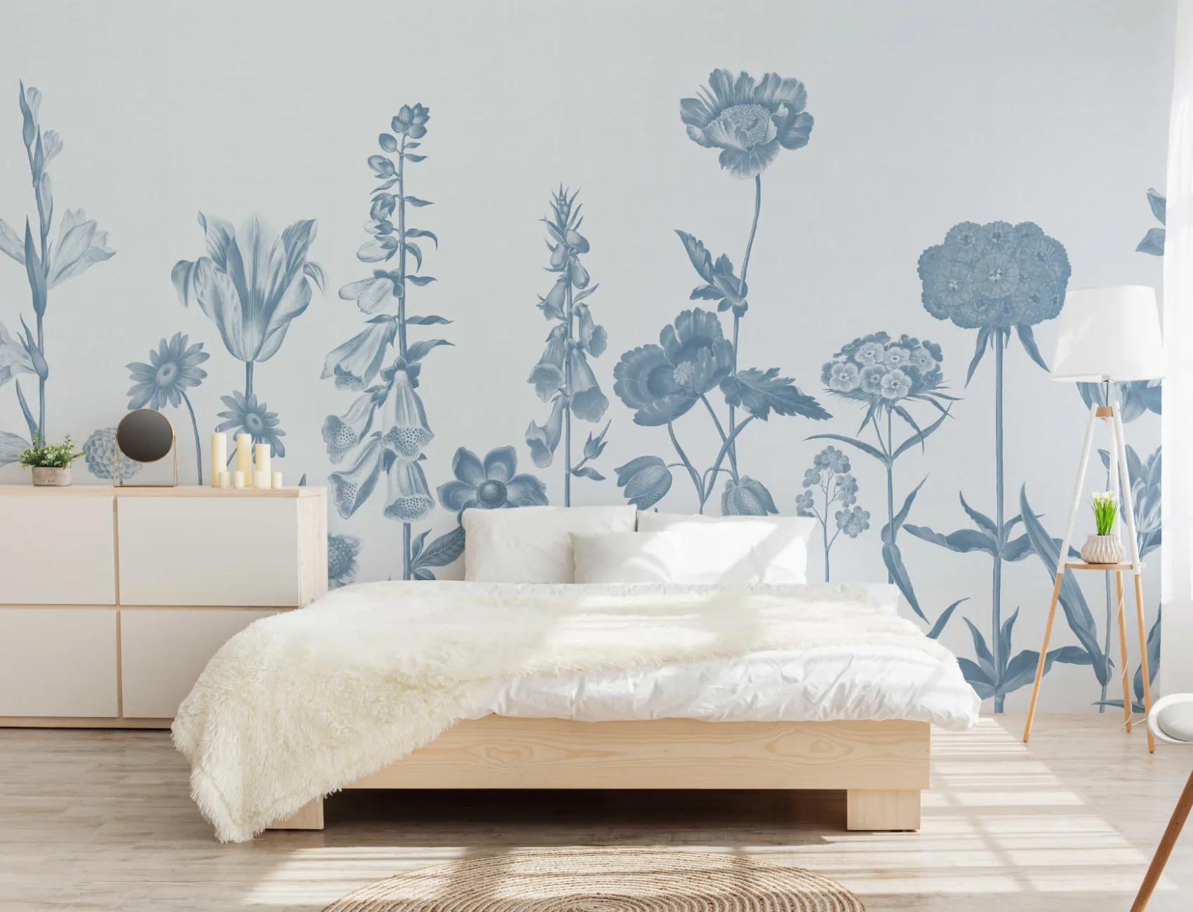 Blauw geïllustreerde muurschildering van wilde bloemen