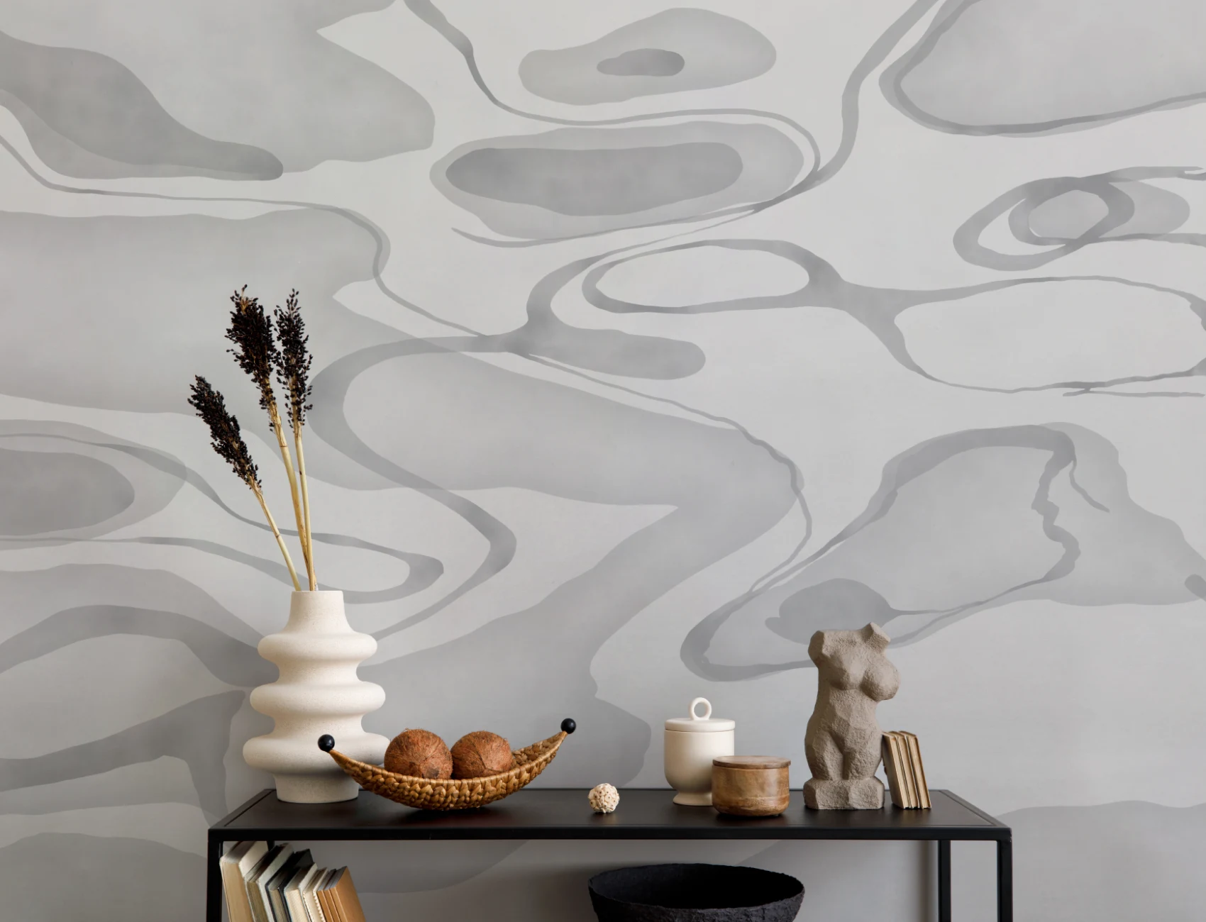 Mural de redemoinhos de água pintado à mão em cinzento
