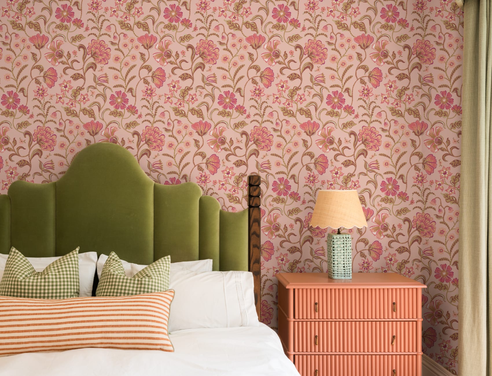 Pink Vintage Floral Wallpaper