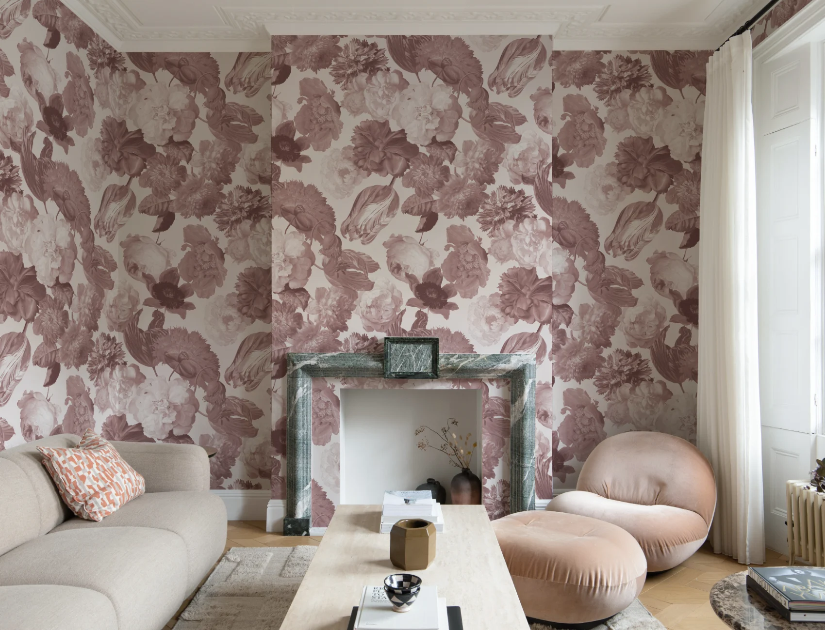 Papier peint panoramique floral peint en rose
