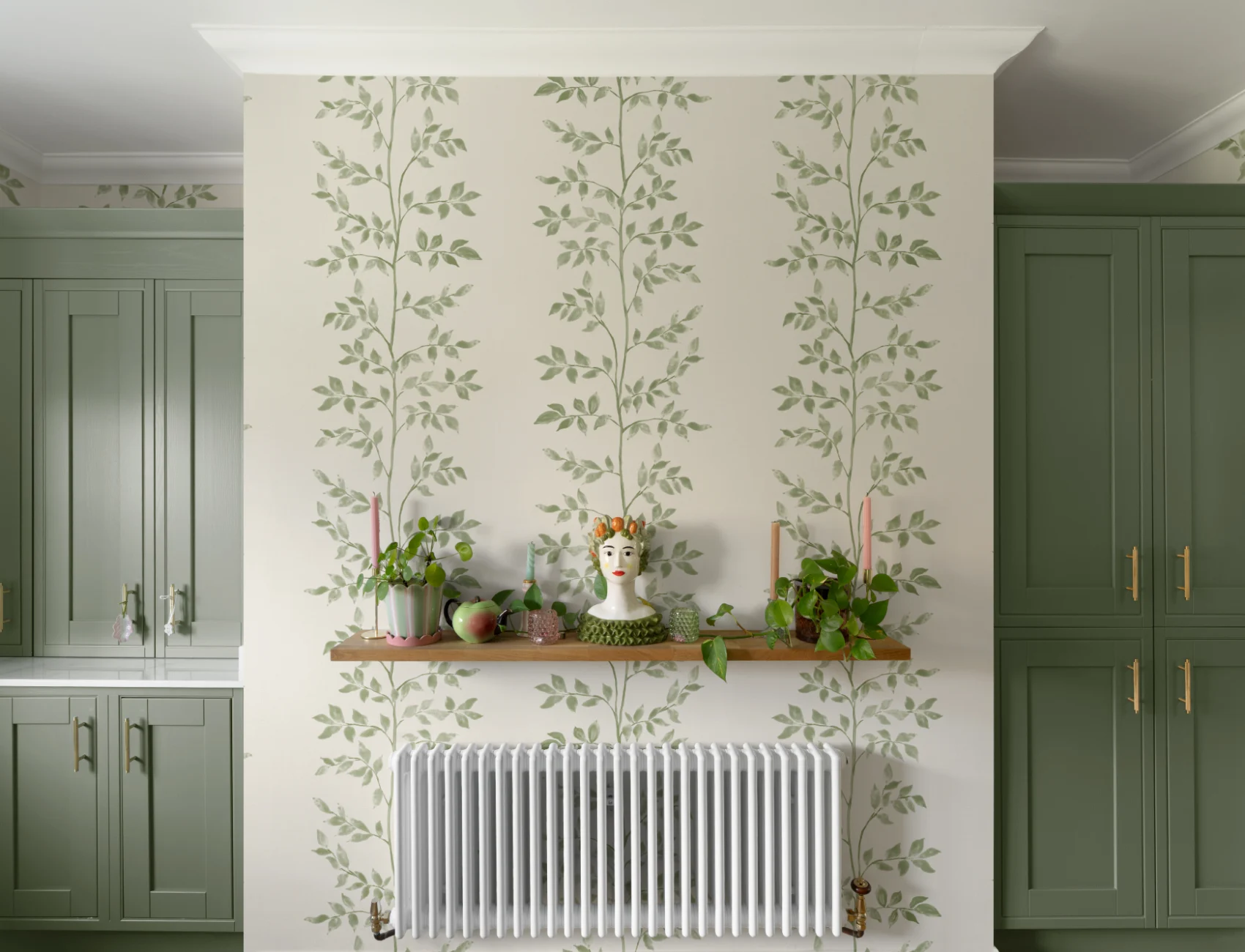 Green Leaf Pattern Botanical Wallpaper Mural