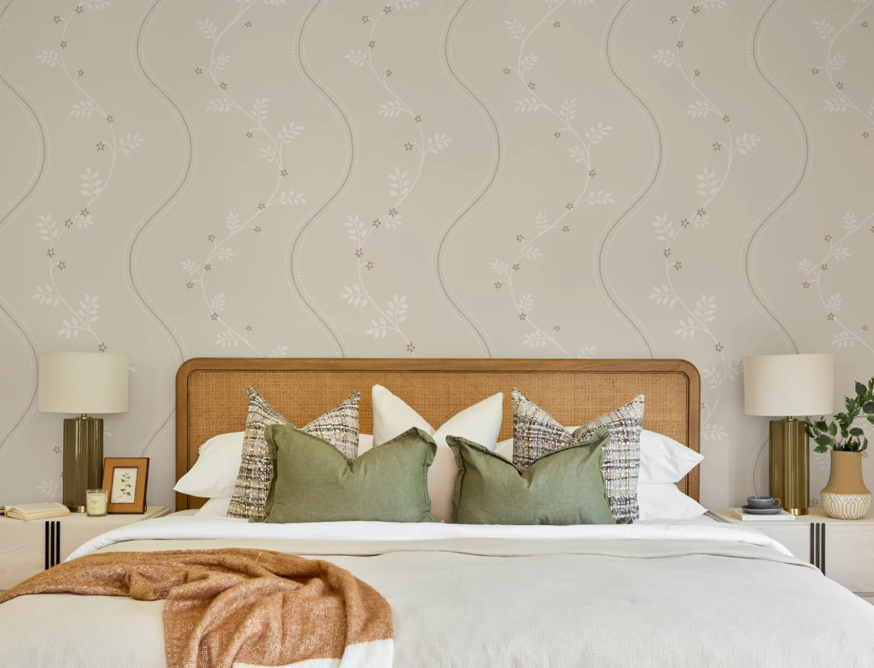 Beige Vintage Floral Pattern Wallpaper Mural