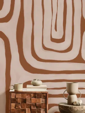Mural geométrico labirinto pintado à mão em terracota