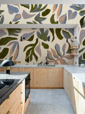 Papier peint panoramique abstrait vert inspiré de la nature avec une ambiance tropicale