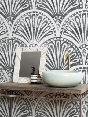 Black Art Deco Fan Pattern Wallpaper Mural
