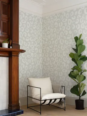 White and Grey Painted Leopard Print Repeat Pattern Wallpaper