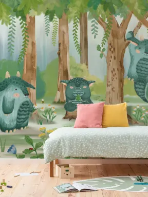 Mural infantil con pequeños monstruos en el bosque