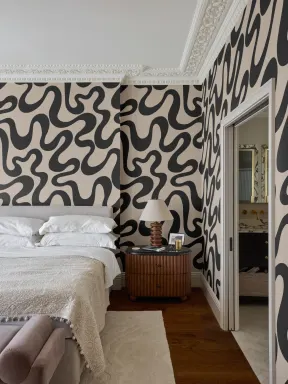 Bold Black Abstract Pattern Vibe Design Wallpaper