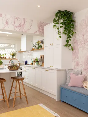 Papier peint panoramique Bouquet floral illustré en rose