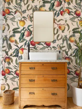 Papier Peint Style Vintage en Couleurs Crème et Vert à Motif de Pêches