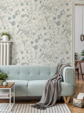 Papier peint botanique bleu Evelina avec détails floraux vintage fantaisistes