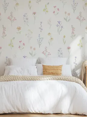 Multicolor Delicate Floral Pattern Mural For Tranquil Spaces