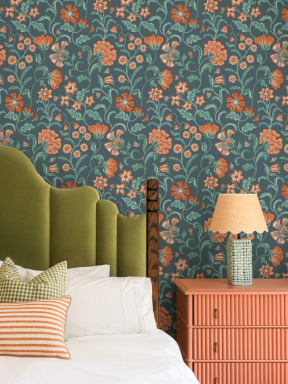 Dark Indian Style Floral Wallpaper