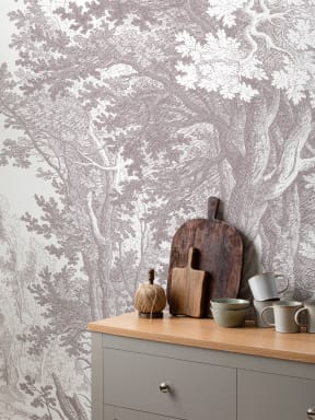 Papier Peint Panoramique Gris avec Forêt Illustrée à l’Eau Forte