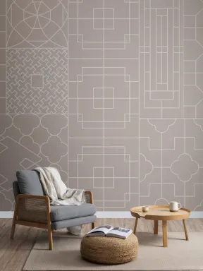 Papier Peint Panoramique Motif Géométrique avec Dessins Chinois en Rose Pâle