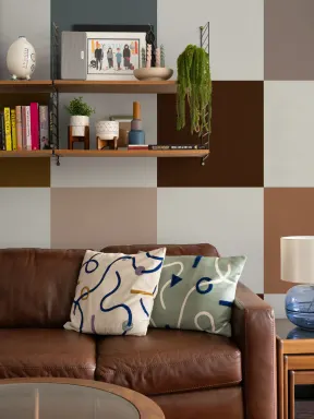 Motif géométrique chic à carreaux multicolores en papier peint panoramique