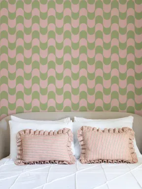 Papel de parede às riscas onduladas retro cor-de-rosa e verdes